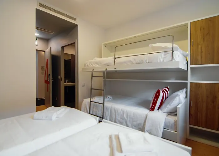 Hostal Hi - De Juventude